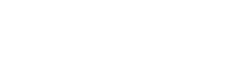 透明な海でビーチシュノーケリング